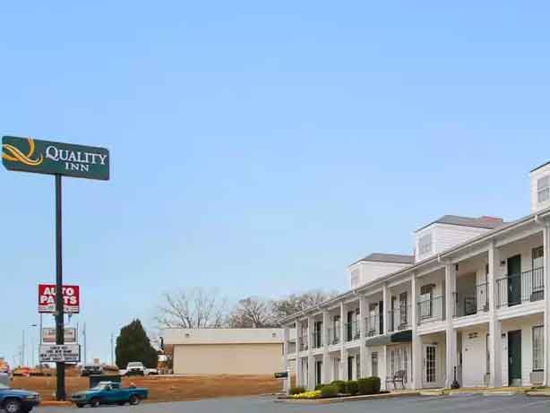 Quality-Inn-And-Suites-Near-Atlanta-Skydiving