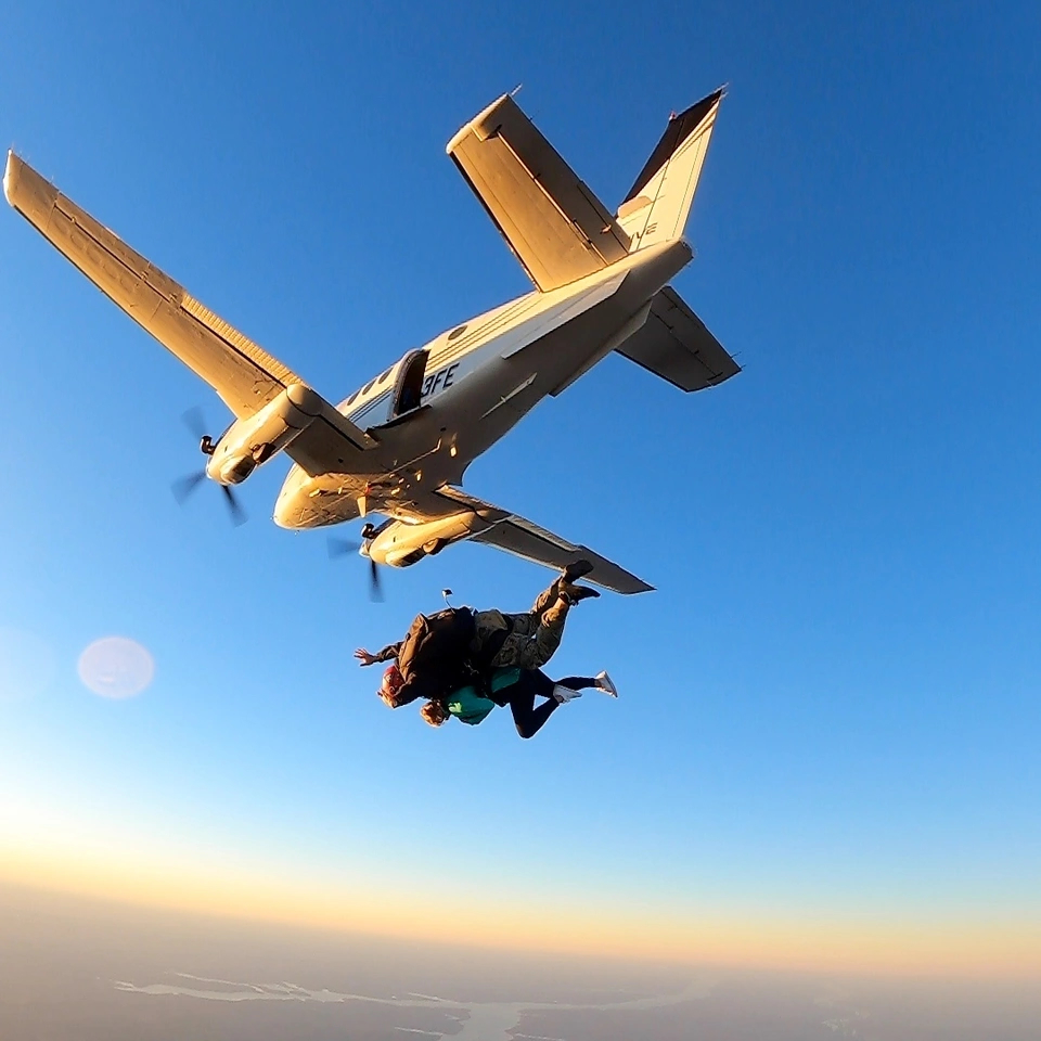 sunset-skydive-tennessee-square